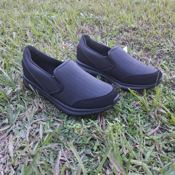 Tredsafe Womens Sara 2 Slip Resistant Shoes - Picture 2 of 4